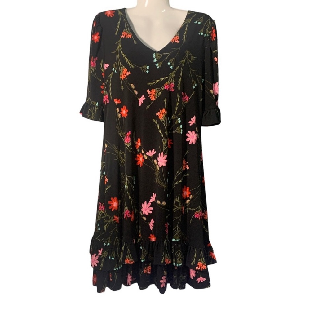 EUC- CeCe Floral Dress